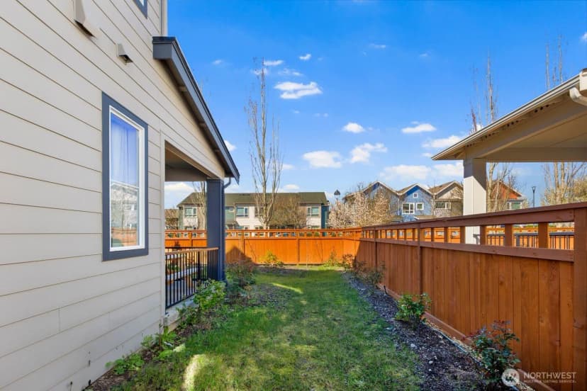 Property photo for 9836 6th Avenue Sw #50, Seattle photo 33