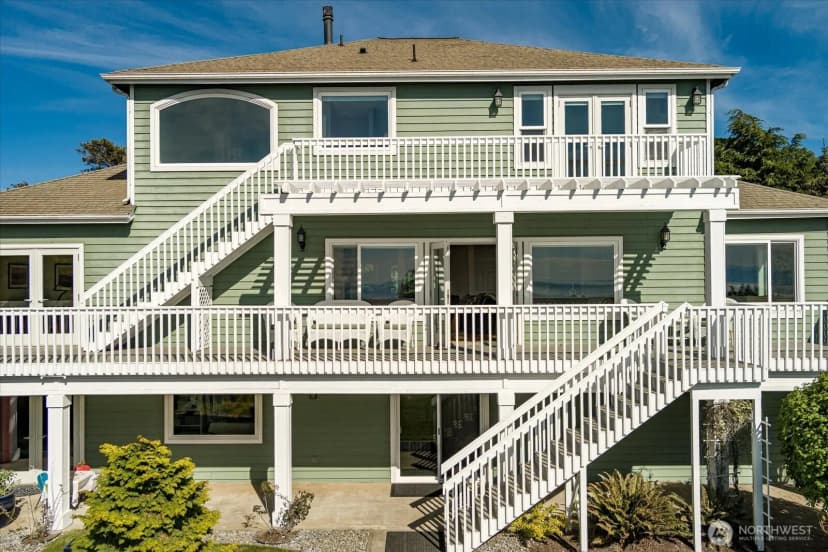 Property photo for 2029 West Beach Road, Oak Harbor photo 34
