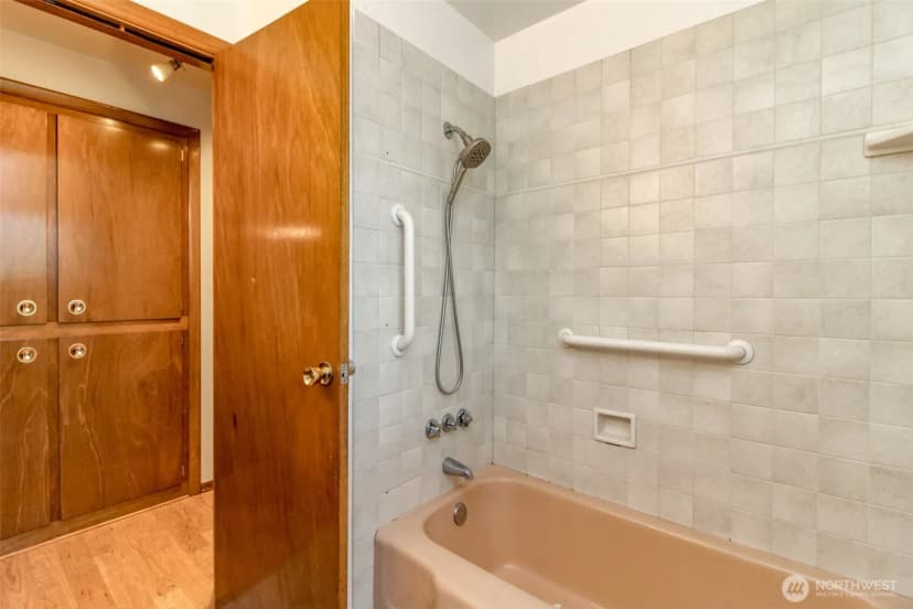 Property photo for 327 Logger Court Se, Lacey photo 22