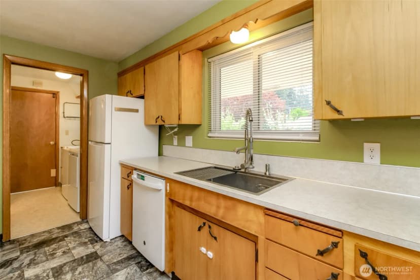 Property photo for 327 Logger Court Se, Lacey photo 16