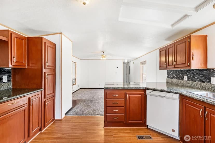 Property photo for 15268 Maple Drive #m68, Renton photo 11