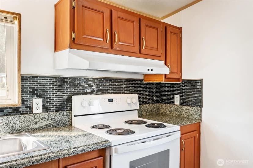 Property photo for 15268 Maple Drive #m68, Renton photo 8