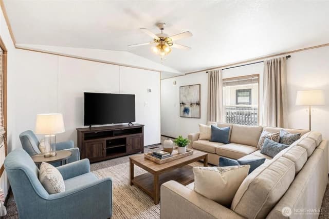 Property photo for 15268 Maple Drive #m68, Renton photo 3