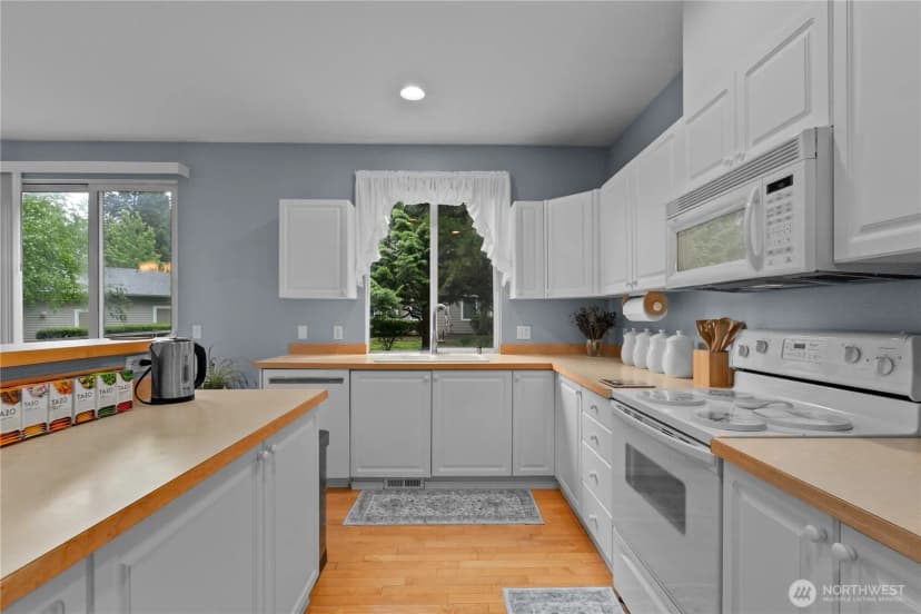 Property photo for 14007 69th Drive Se #z1, Snohomish photo 13