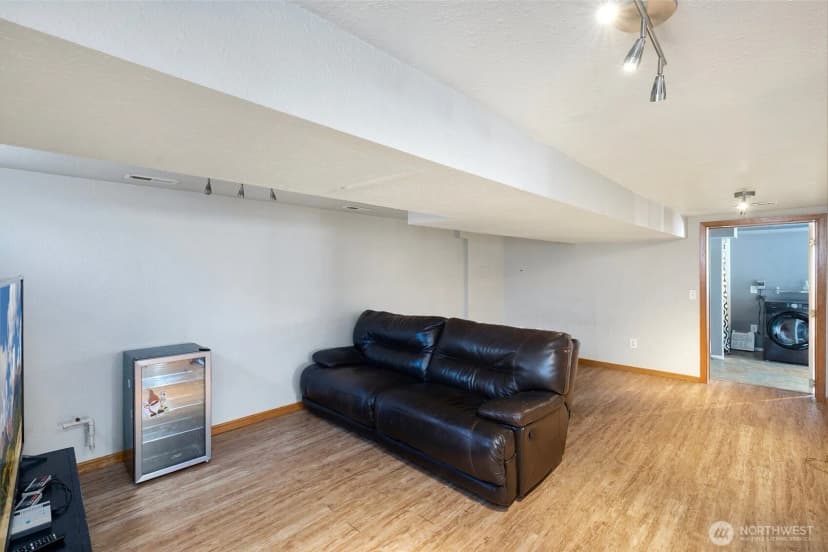 Property photo for 14401 80th Street E, Puyallup photo 22