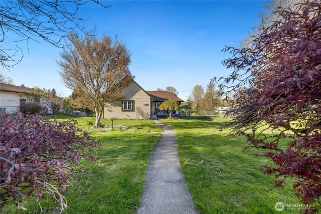 Property photo for 14401 80th Street E, Puyallup photo 3