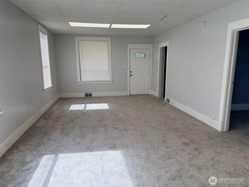 Property photo for 5323 S Asotin Street, Tacoma photo 3