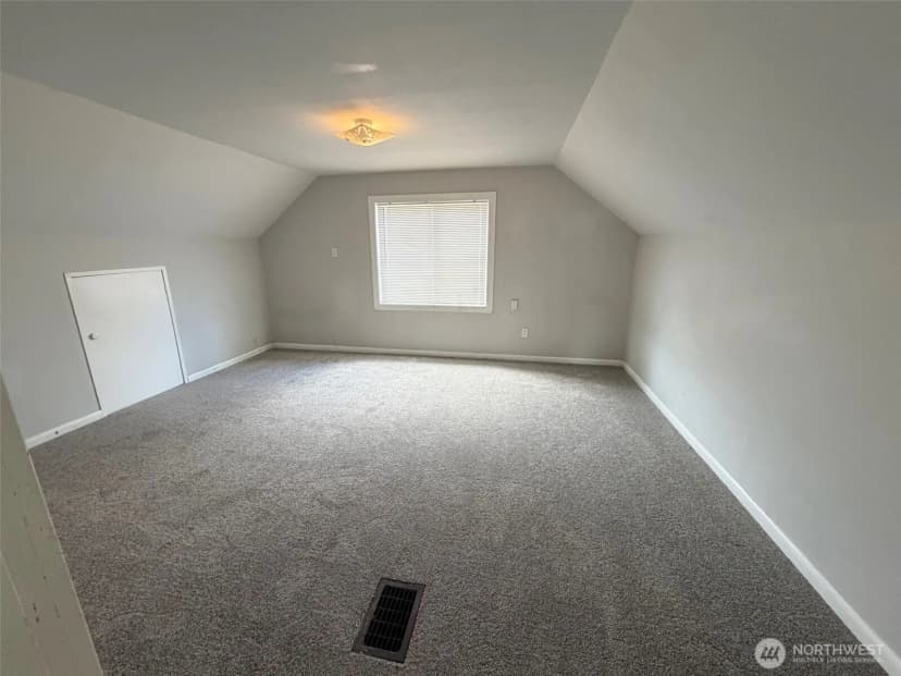 Property photo for 5323 S Asotin Street, Tacoma photo 14