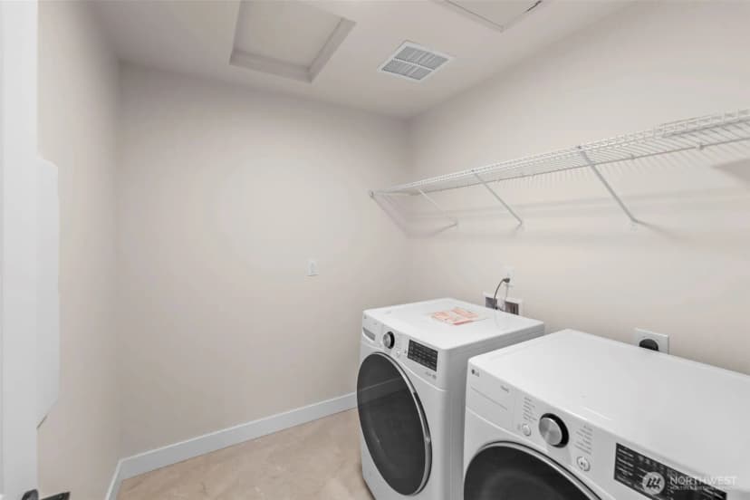 Property photo for 11241 79th Avenue Ct Sw, Lakewood photo 32