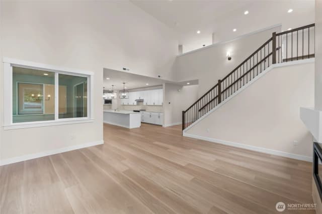 Property photo for 11241 79th Avenue Ct Sw, Lakewood photo 4