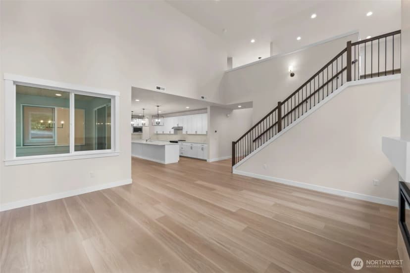Property photo for 11241 79th Avenue Ct Sw, Lakewood photo 4