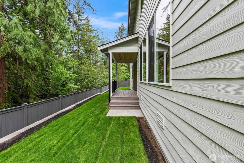 Property photo for 11241 79th Avenue Ct Sw, Lakewood photo 14