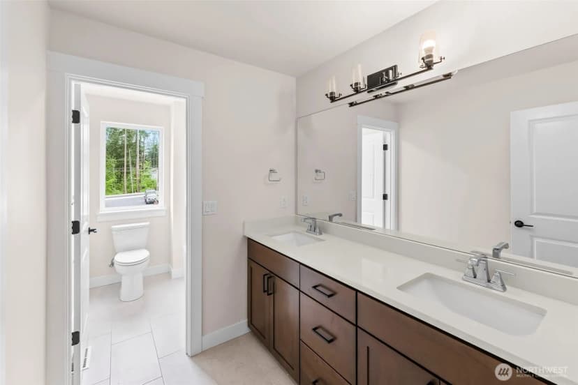 Property photo for 11241 79th Avenue Ct Sw, Lakewood photo 28