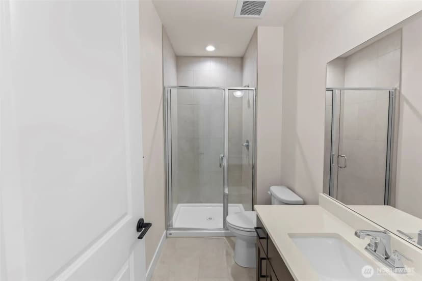 Property photo for 11241 79th Avenue Ct Sw, Lakewood photo 34