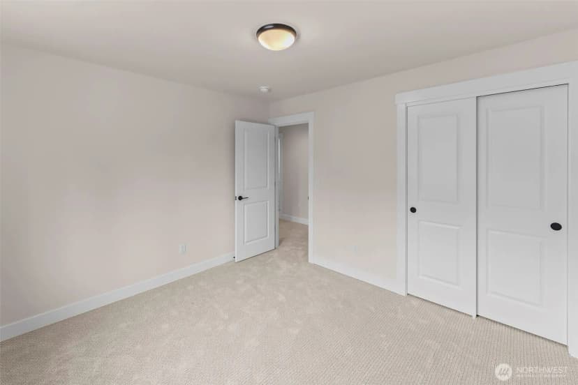 Property photo for 11241 79th Avenue Ct Sw, Lakewood photo 31