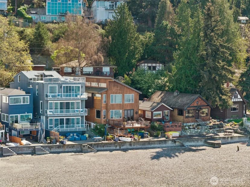 Property photo for 6025 Beach Drive Sw, Seattle photo 24