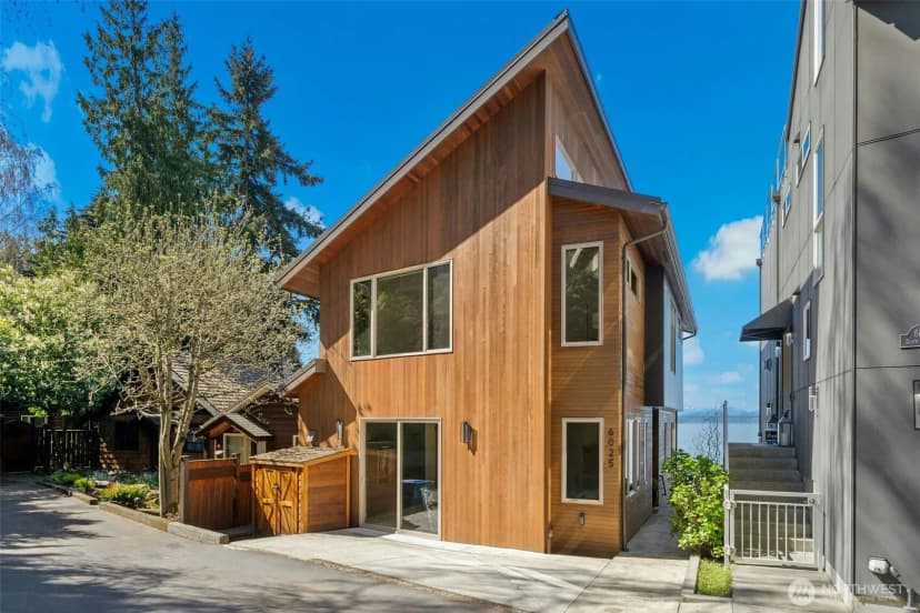 Property photo for 6025 Beach Drive Sw, Seattle