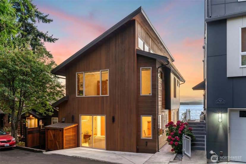 Property photo for 6025 Beach Drive Sw, Seattle photo 31