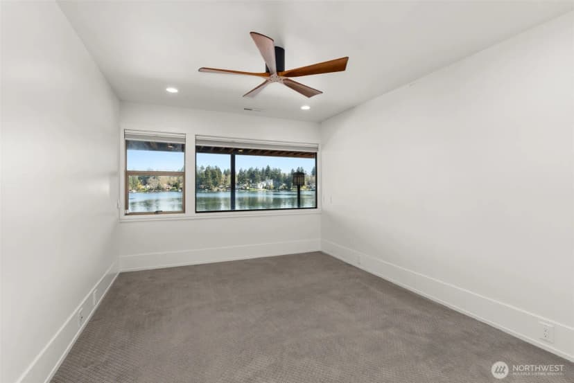 Property photo for 10901 Greendale Drive Sw, Lakewood photo 33