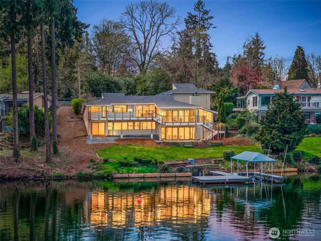 Property photo for 10901 Greendale Drive Sw, Lakewood
