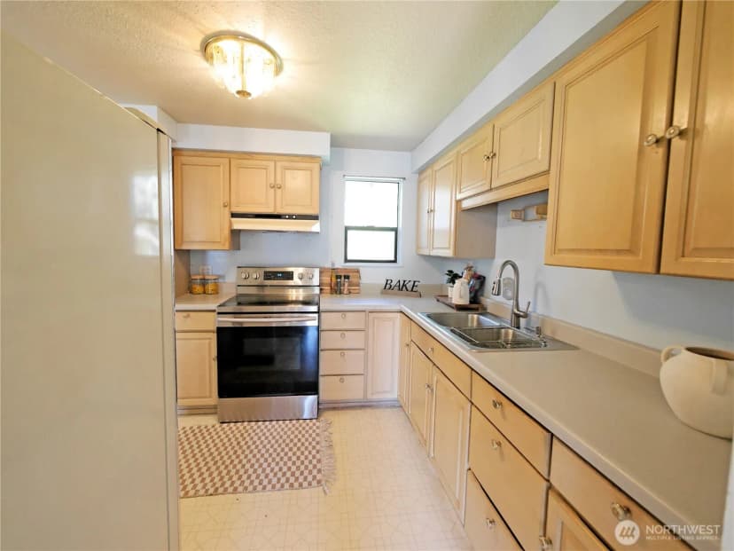 Property photo for 22905 106th Place Se, Kent photo 9