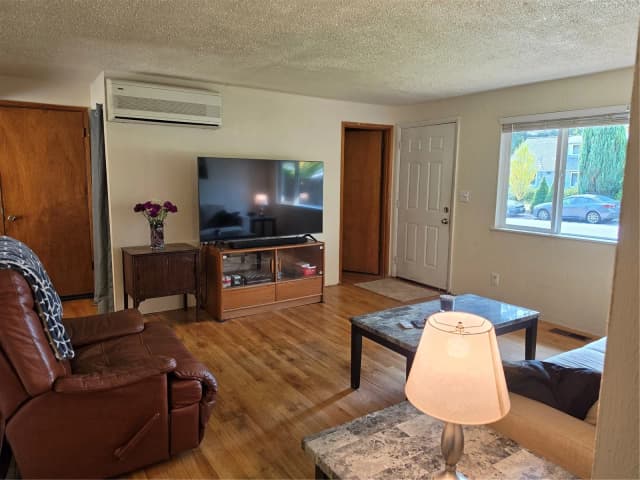 Property photo for 18816 89 Avenue Ne, Bothell photo 3