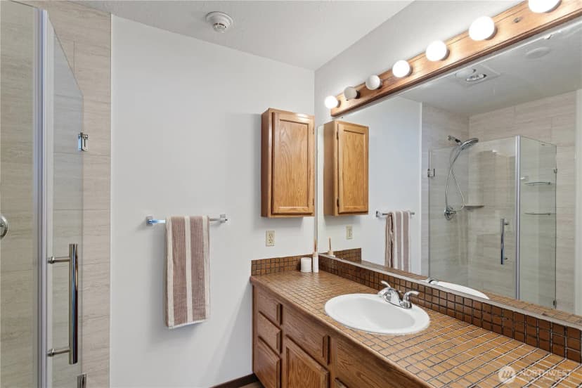 Property photo for 12840 Se 40th Court #a4, Bellevue photo 20