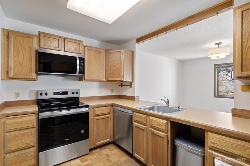 Property photo for 12840 Se 40th Court #a4, Bellevue photo 14