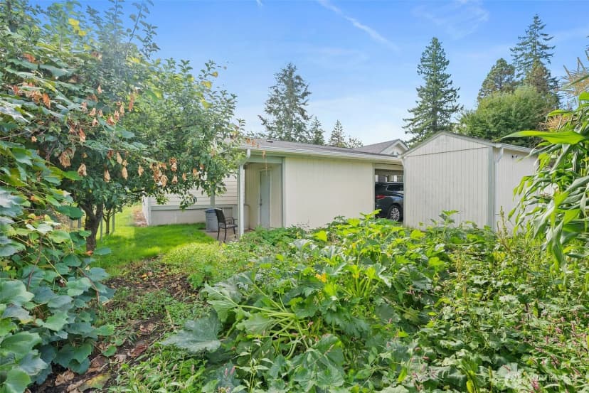 Property photo for 20517 10th Avenue E #42, Spanaway photo 27
