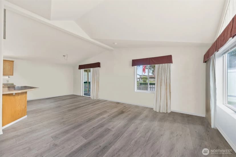 Property photo for 20517 10th Avenue E #42, Spanaway photo 40