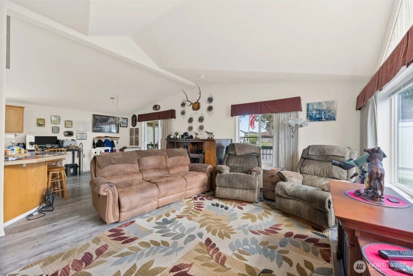 Property photo for 20517 10th Avenue E #42, Spanaway photo 22