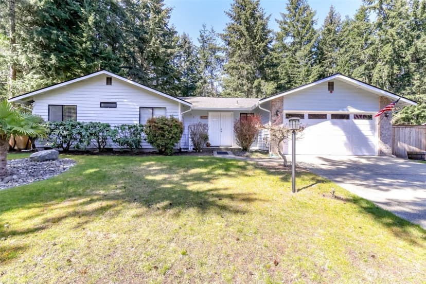 Property photo for 11706 16th Avenue Nw, Gig Harbor photo 2
