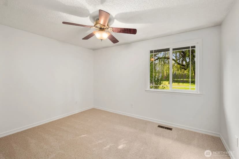 Property photo for 921 S Magnolia, Tacoma photo 12