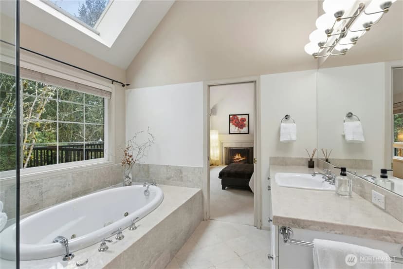 Property photo for 3530 140th Avenue Ne, Bellevue photo 24