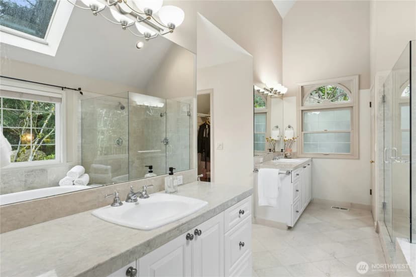 Property photo for 3530 140th Avenue Ne, Bellevue photo 23