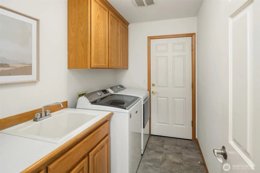 Property photo for 16603 57th Place W, Lynnwood photo 24