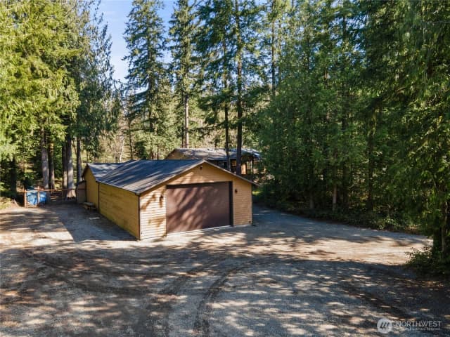 Property photo for 27422 Se 236th Street, Maple Valley photo 2