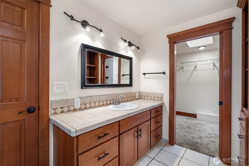 Property photo for 27422 Se 236th Street, Maple Valley photo 18