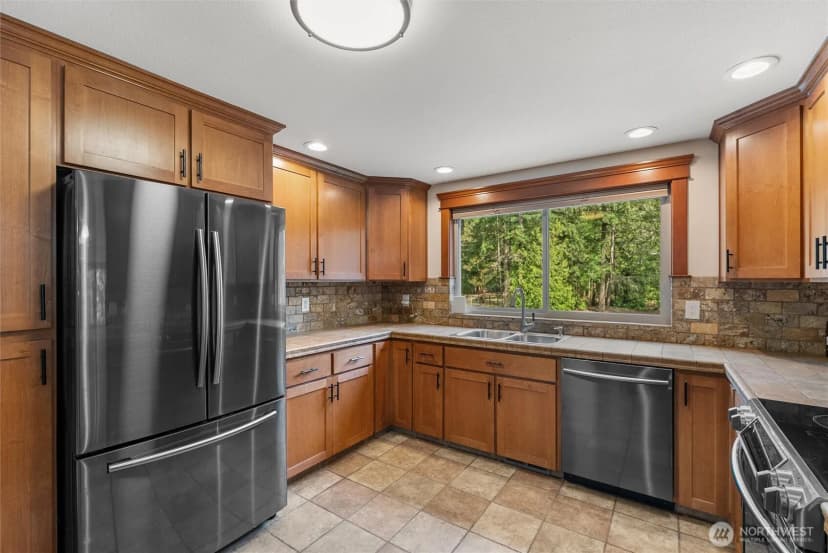 Property photo for 27422 Se 236th Street, Maple Valley photo 11