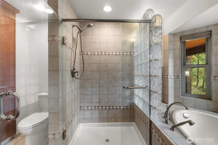 Property photo for 27422 Se 236th Street, Maple Valley photo 16
