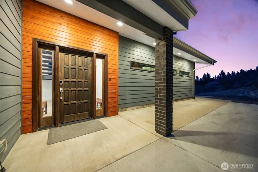 Property photo for 328 Quail Run Road, Chelan photo 3