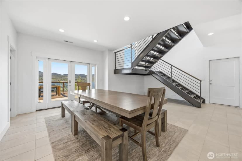 Property photo for 328 Quail Run Road, Chelan photo 8