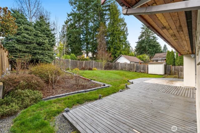 Property photo for 11516 Bartlett Ave Ne, Seattle photo 3