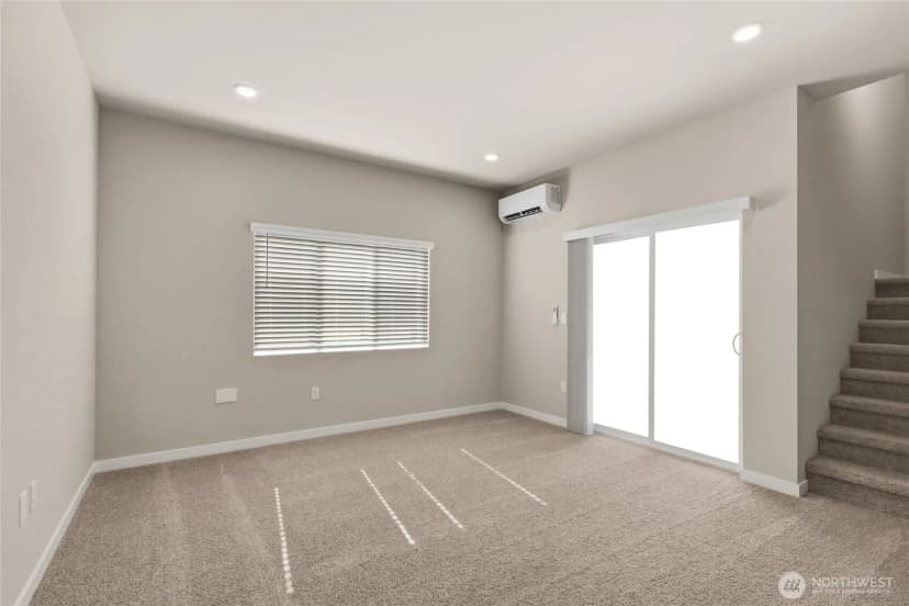 Property photo for 1102 138th Place Sw, Lynnwood photo 3