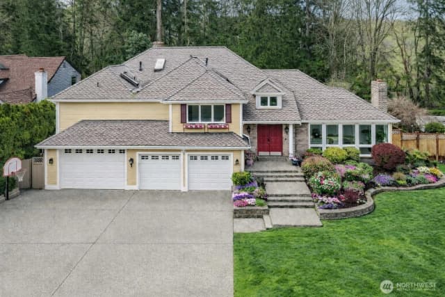 Property photo for 14021 Se 64th St, Bellevue