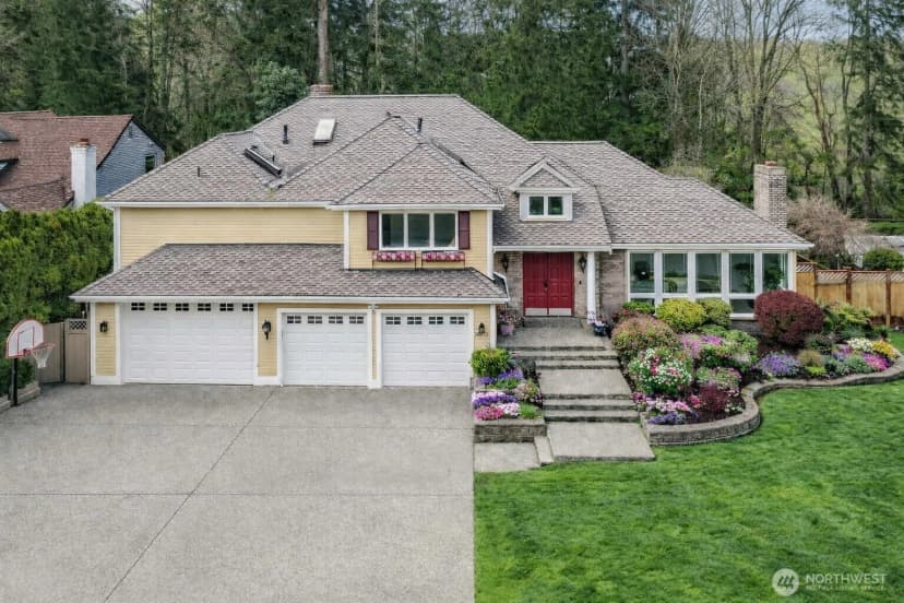 Property photo for 14021 Se 64th St, Bellevue