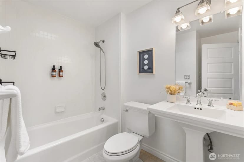 Property photo for 14021 Se 64th St, Bellevue photo 26