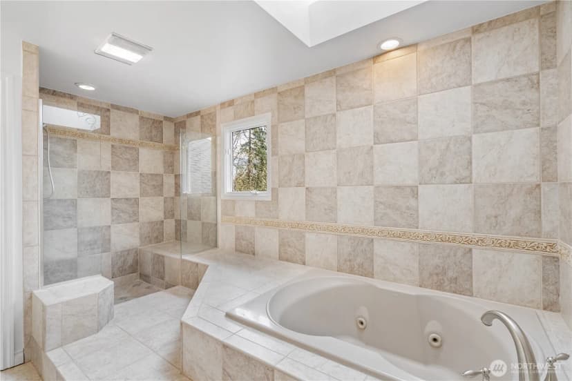 Property photo for 14021 Se 64th St, Bellevue photo 30