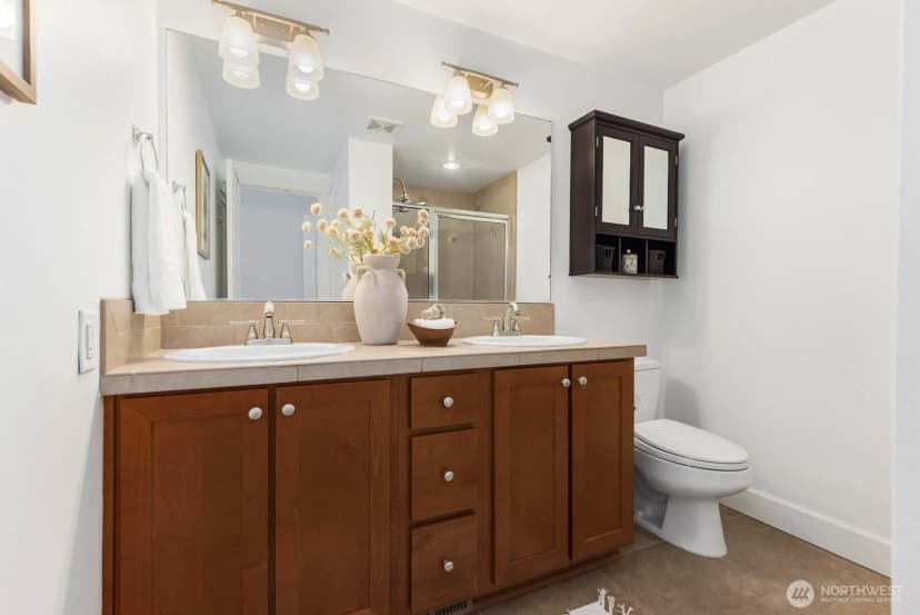Property photo for 7123 Shinkle Place Sw, Seattle photo 19