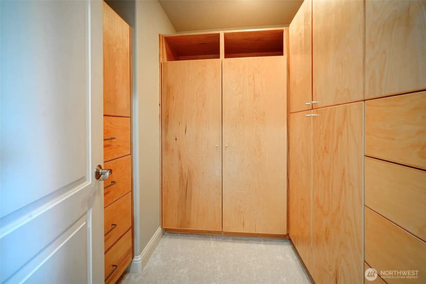Property photo for 6145 93rd Avenue Se, Mercer Island photo 17